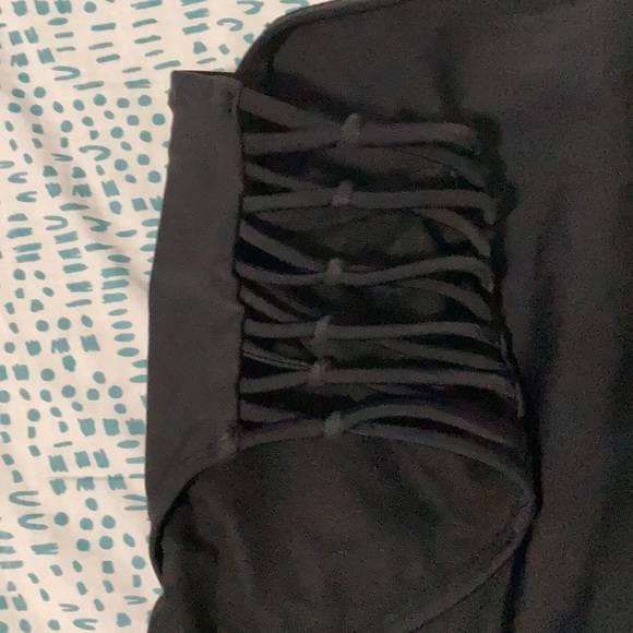 Black bikini bottoms with cutout - Picture 3 of 3